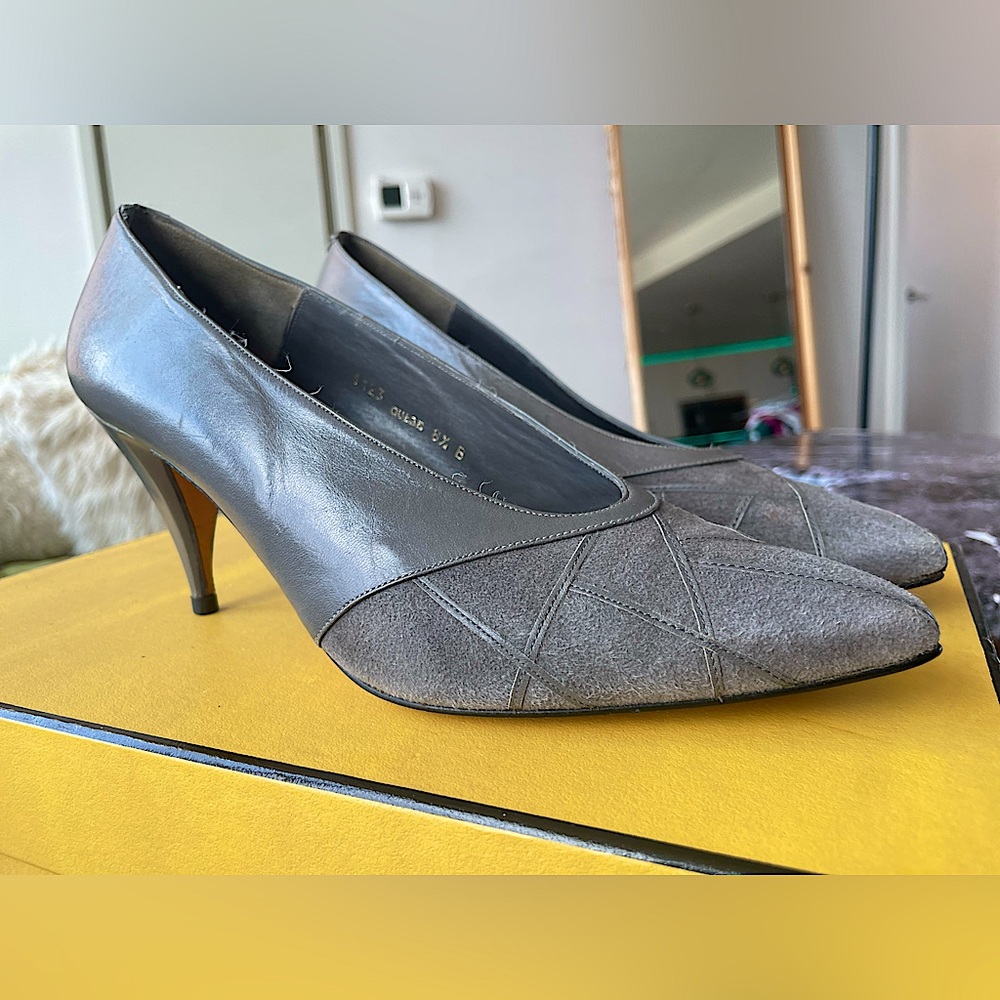 VINTAGE ROBERTINA HANDMADE LEATHER HEELS